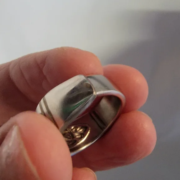 Handmade Silver Floral Engraved Spoon Ring - Picture 3 of 4